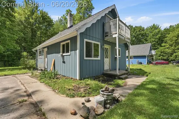 1699 Ditty, Kimball, MI 48074