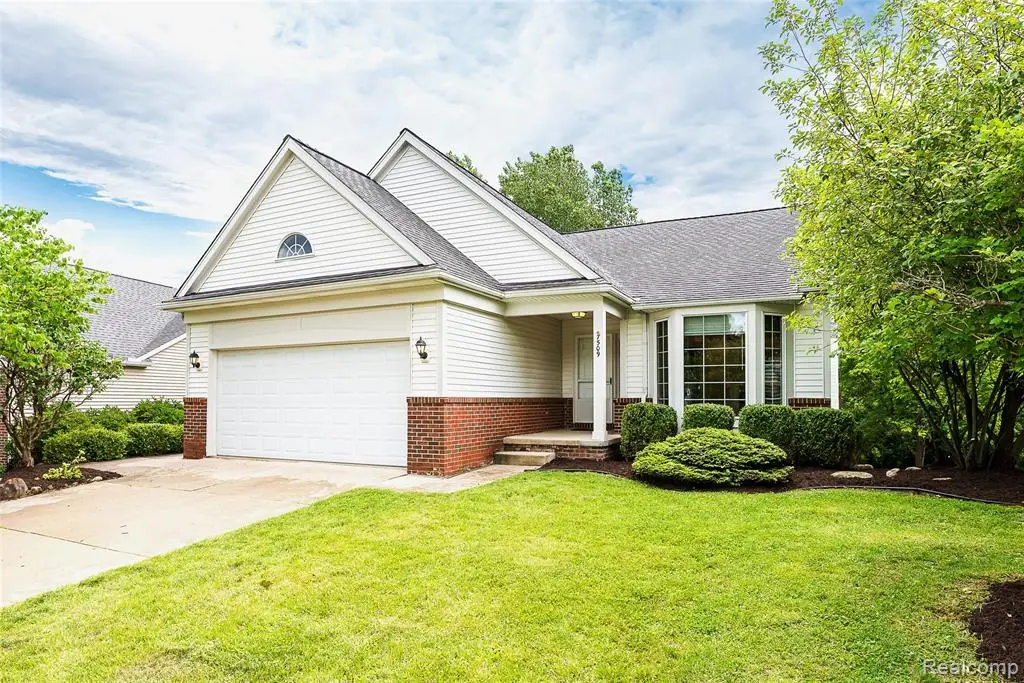 7509 Lake, Dexter, MI 48130 - #1