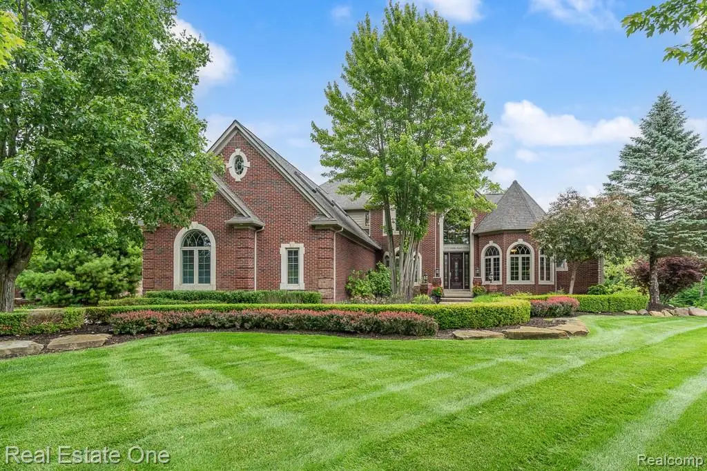 2737 Pebble Beach, Oakland, MI 48363 - #1
