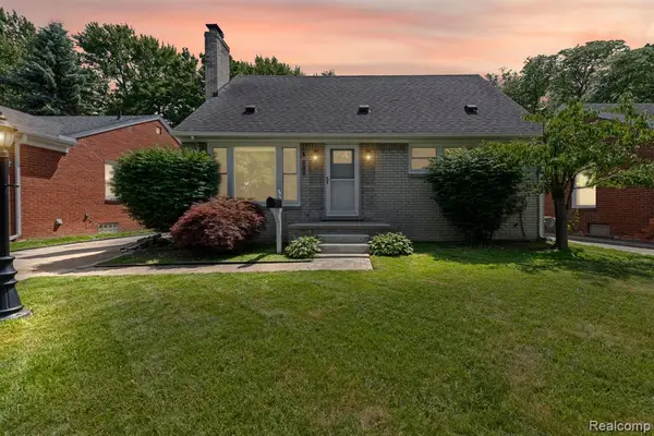 20700 Damman, Harper Woods, MI 48225