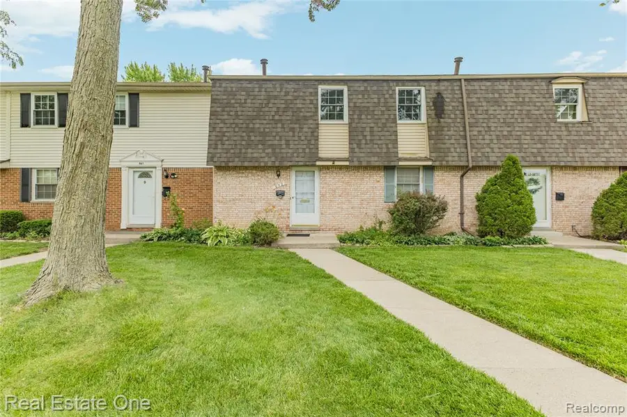 959 Kirts, Troy, MI 48084 - #2