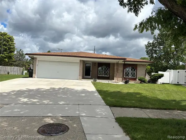 38986 Cottonwood, Sterling Heights, MI 48310