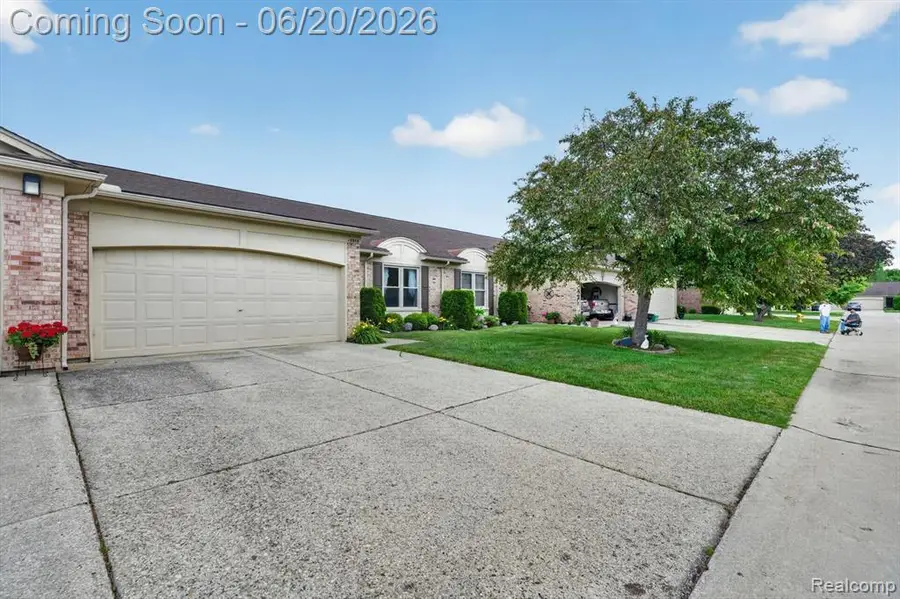 15905 New Bedford #334, Clinton Township, MI 48038 - #2