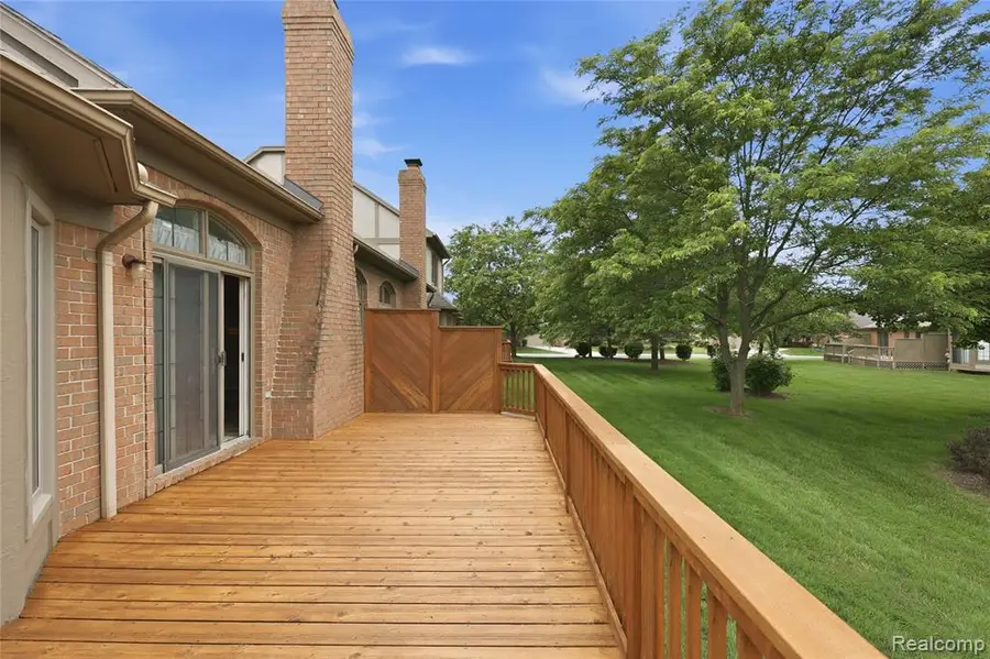 54698 Bellingham #56, Utica, MI 48316 - #3