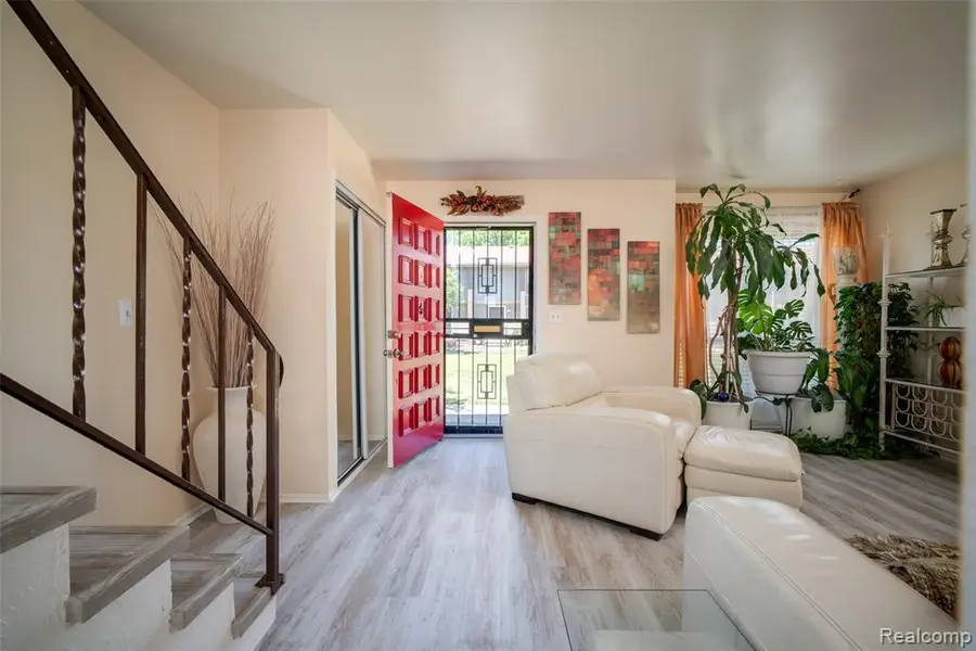 20937 Sherman, Southfield, MI 48033 - #2