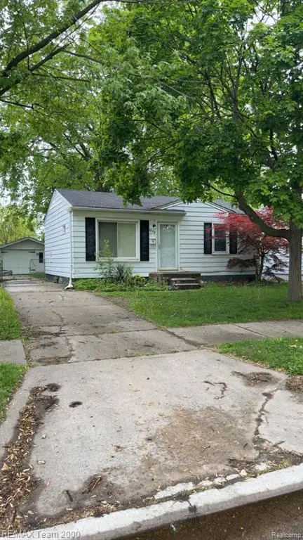 8094 Oak, Taylor, MI 48180