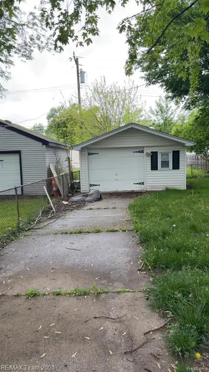 8094 Oak, Taylor, MI 48180 - #2