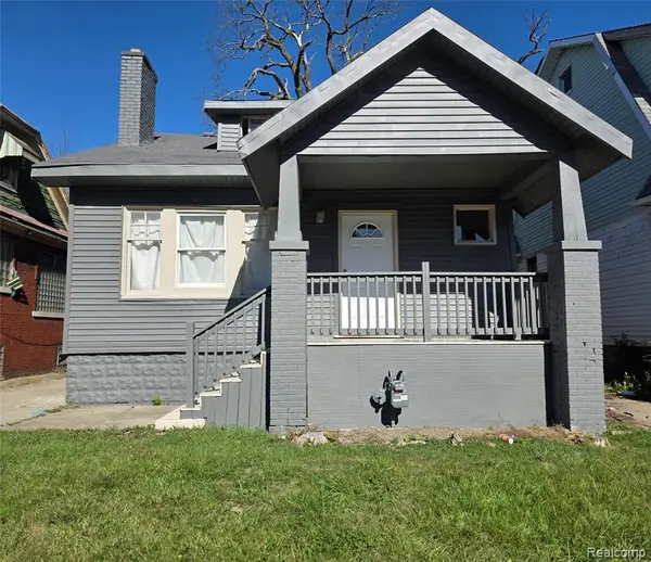 2530 Fullerton, Detroit, MI 