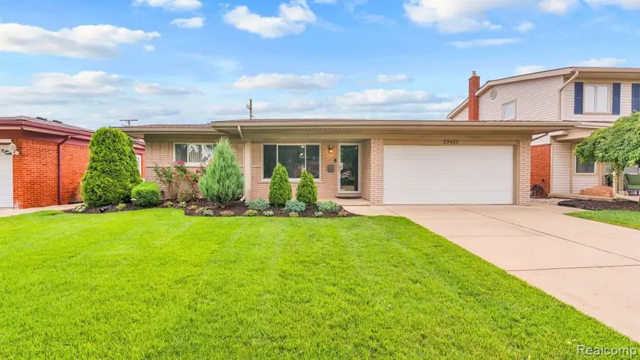 29450 Desmond, Warren, MI 48093 - #2