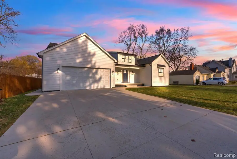 22664 Colgate, Farmington, MI 48336 - #2