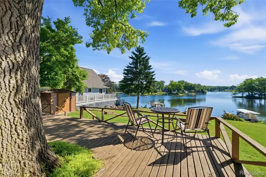 10470 King, Davisburg, MI 48350 - #2