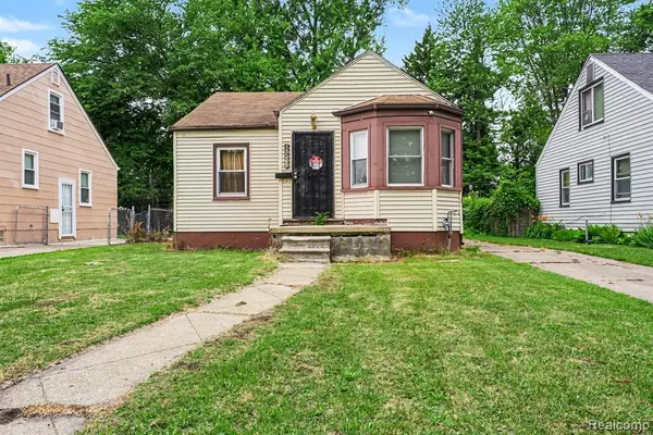 15363 Plainview, Detroit, MI 48223