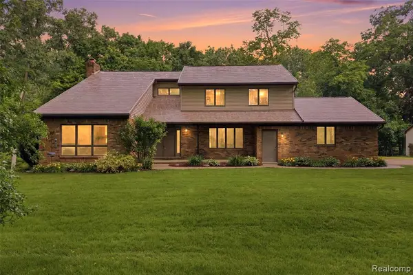 68345 Romeo Plank, Ray, MI 48096