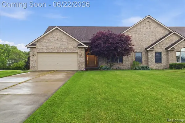 8091 Prestonwood, Flushing, MI 48433