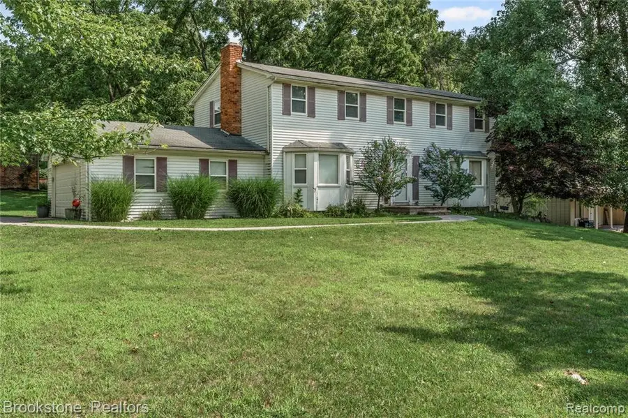 5652 Tequesta, West Bloomfield, MI 48323 - #3