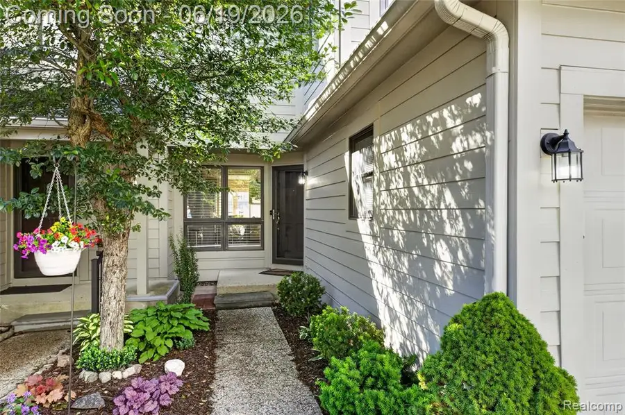 3320 Breckland, Ann Arbor, MI 48108 - #2