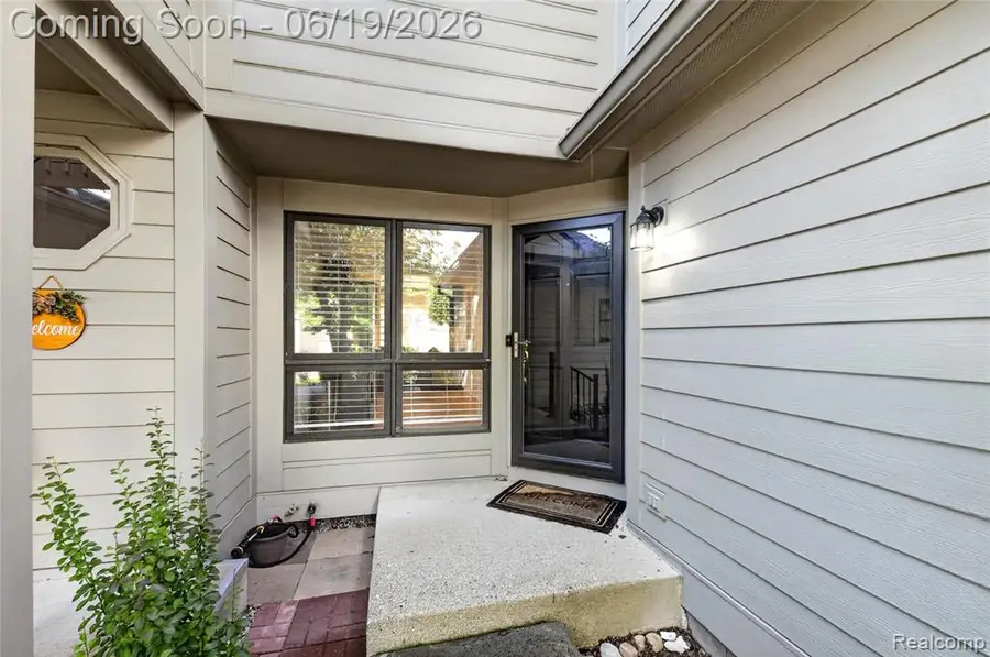 3320 Breckland, Ann Arbor, MI 48108 - #3