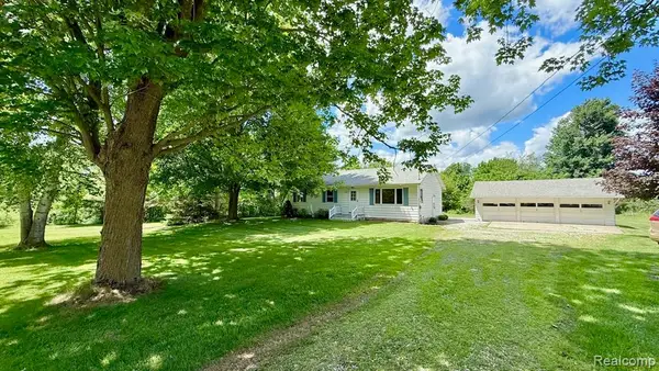 11495 E Richfield, Davison, MI 48423