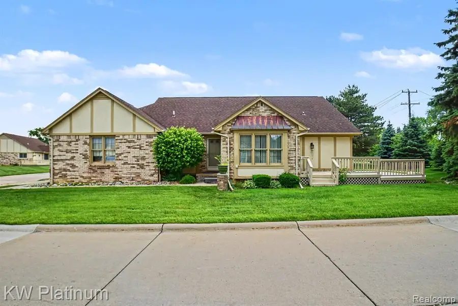 15640 Orchard Ridge, Clinton Township, MI 48038 - #2