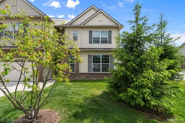 23668 Clarewood, Macomb, MI 48042
