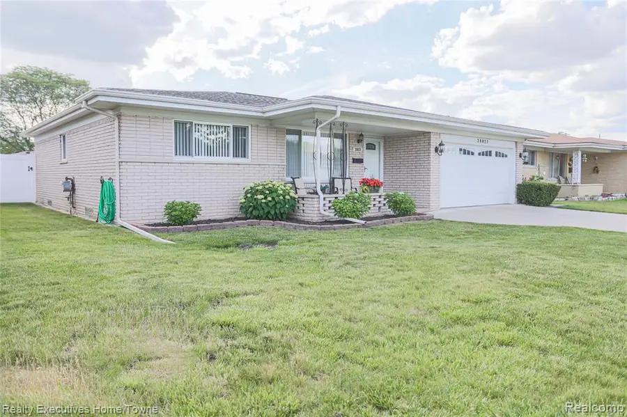 28821 Lund, Warren, MI 48093 - #2