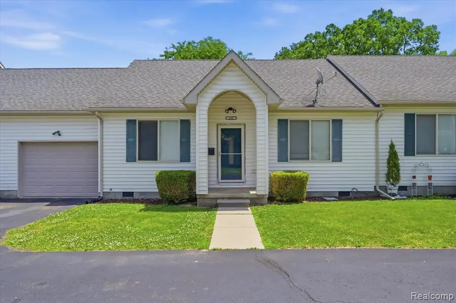 440 Robbe, Belleville, MI 48111 - #2