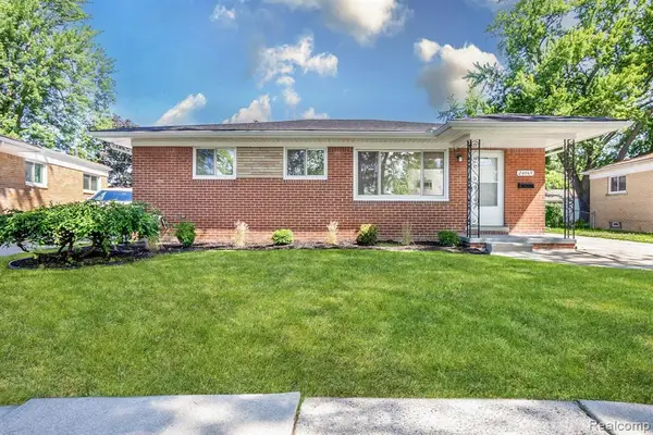 24865 Ridgecroft, Eastpointe, MI 48021