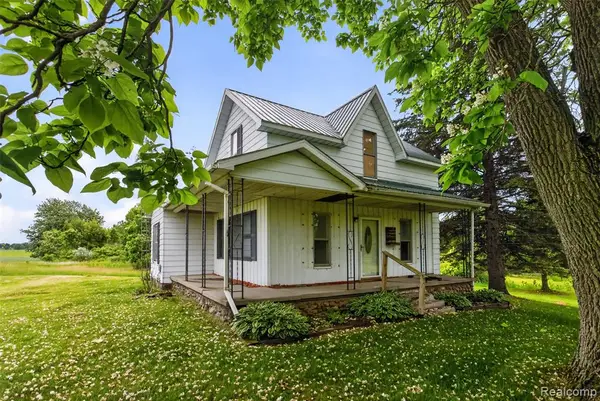 6007 Leix, Mayville, MI 48744