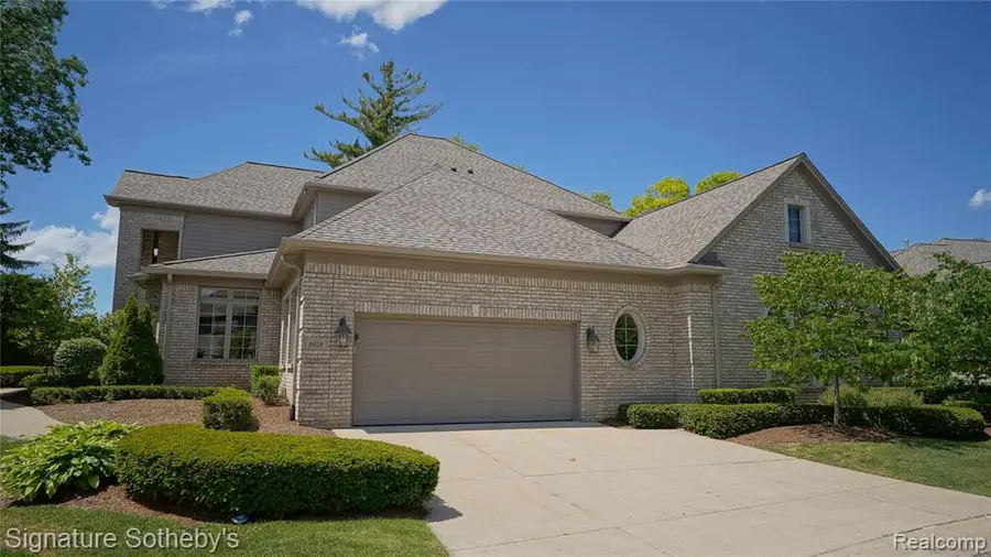 6608 Enclave, Clarkston, MI 48348 - #2