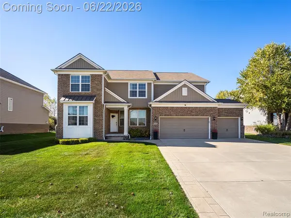 2130 Findley, Lake Orion, MI 48360
