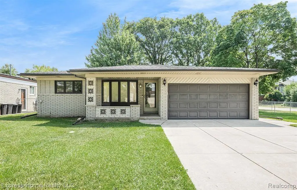 35526 Dunston, Sterling Heights, MI 48310 - #1