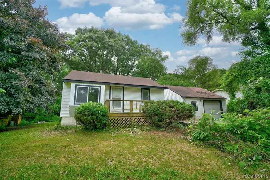 1975 Porter, White Lake, MI 48383 - #2
