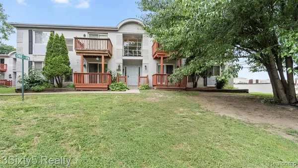 1702 Fort #4, Trenton, MI 48183