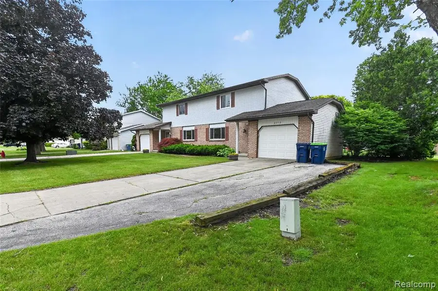 2312 Darwin, Saginaw, MI 48603 - #3