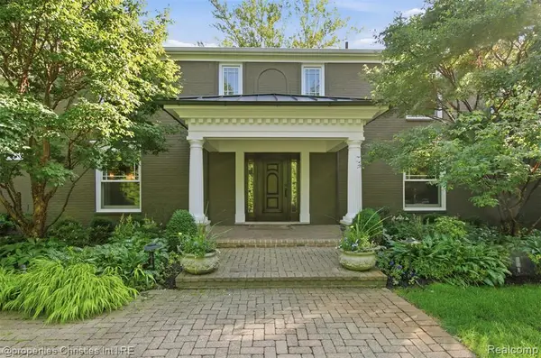 25235 Canterbury, Franklin, MI 48025