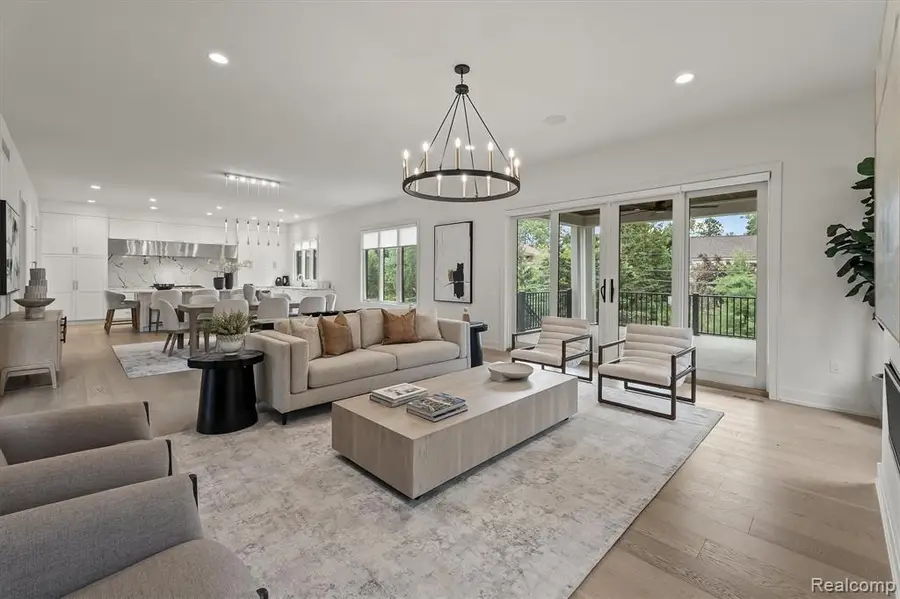7303 Brookside Village, Bloomfield Hills, MI 48301 - #3