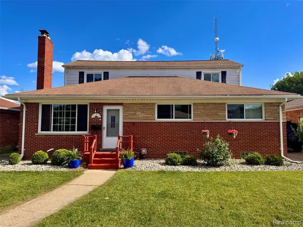 21218 Benjamin, Saint Clair Shores, MI 48081