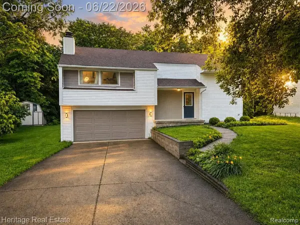 10857 Center, Grand Blanc, MI 48439