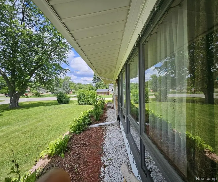 496 E Lovell, Troy, MI 48085 - #3