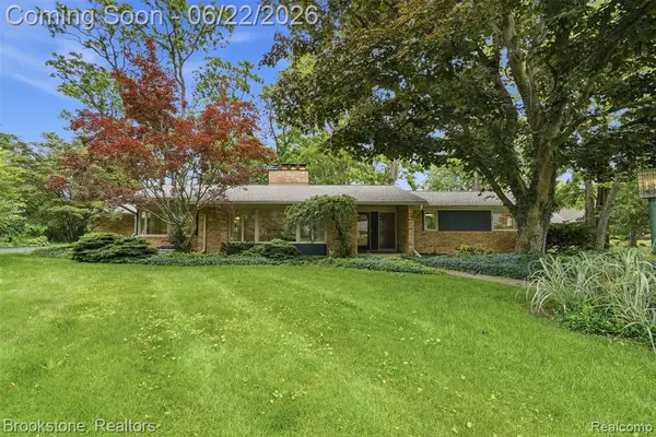 4190 Valley Forge, Bloomfield Hills, MI 48301
