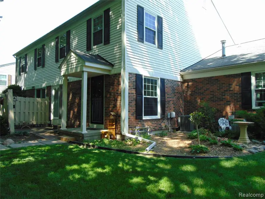 44167 Providence #326, Clinton Township, MI 48038 - #2