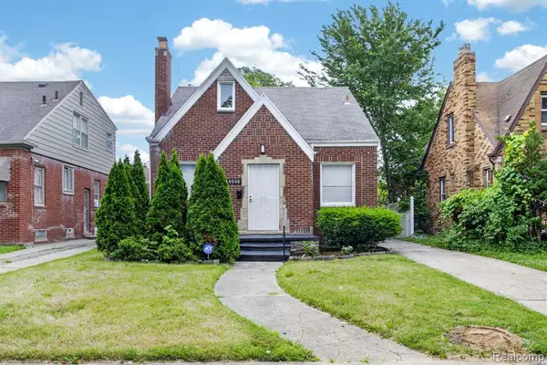 16590 Gilchrist, Detroit, MI 48235