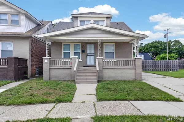 15859 Santa Rosa, Detroit, MI 48238