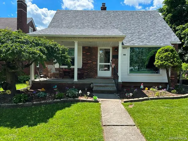 1011 Harrison B Harrison Blv, Lincoln Park, MI 48146