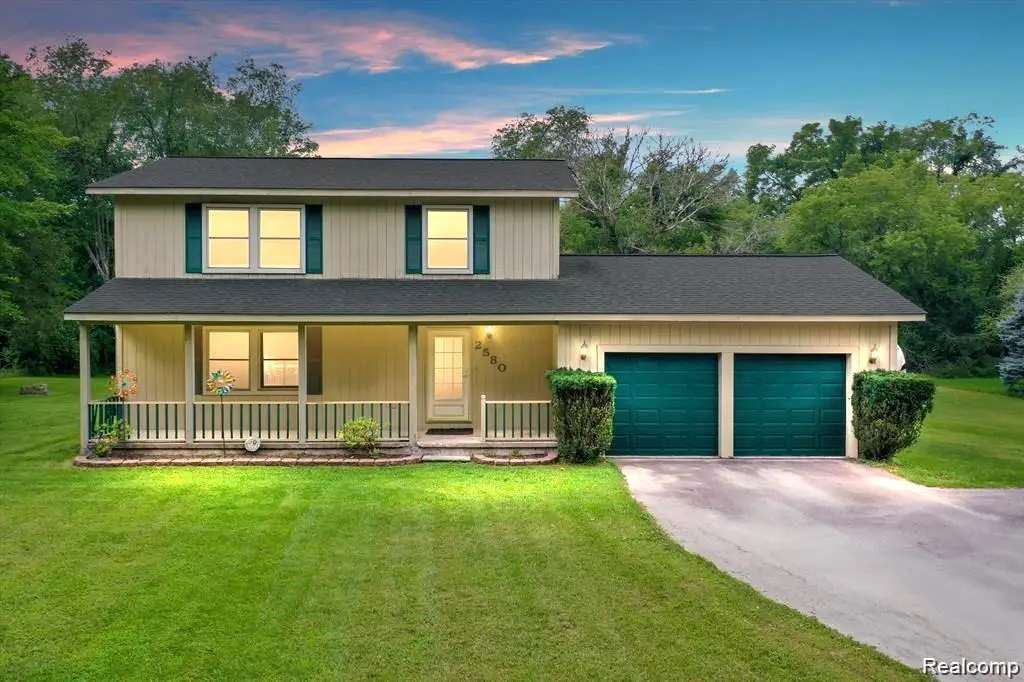 2580 Harvest Hill, Brighton, MI 48114 - #1
