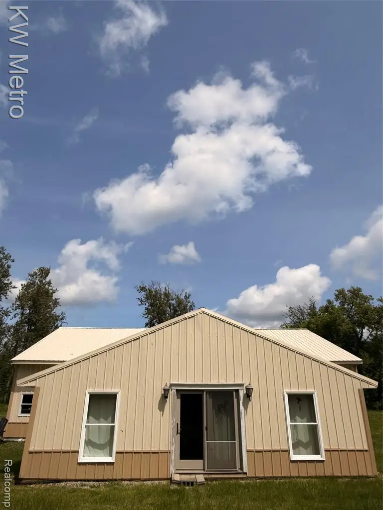 5749 Schultz, Indian River, MI 49749 - #2