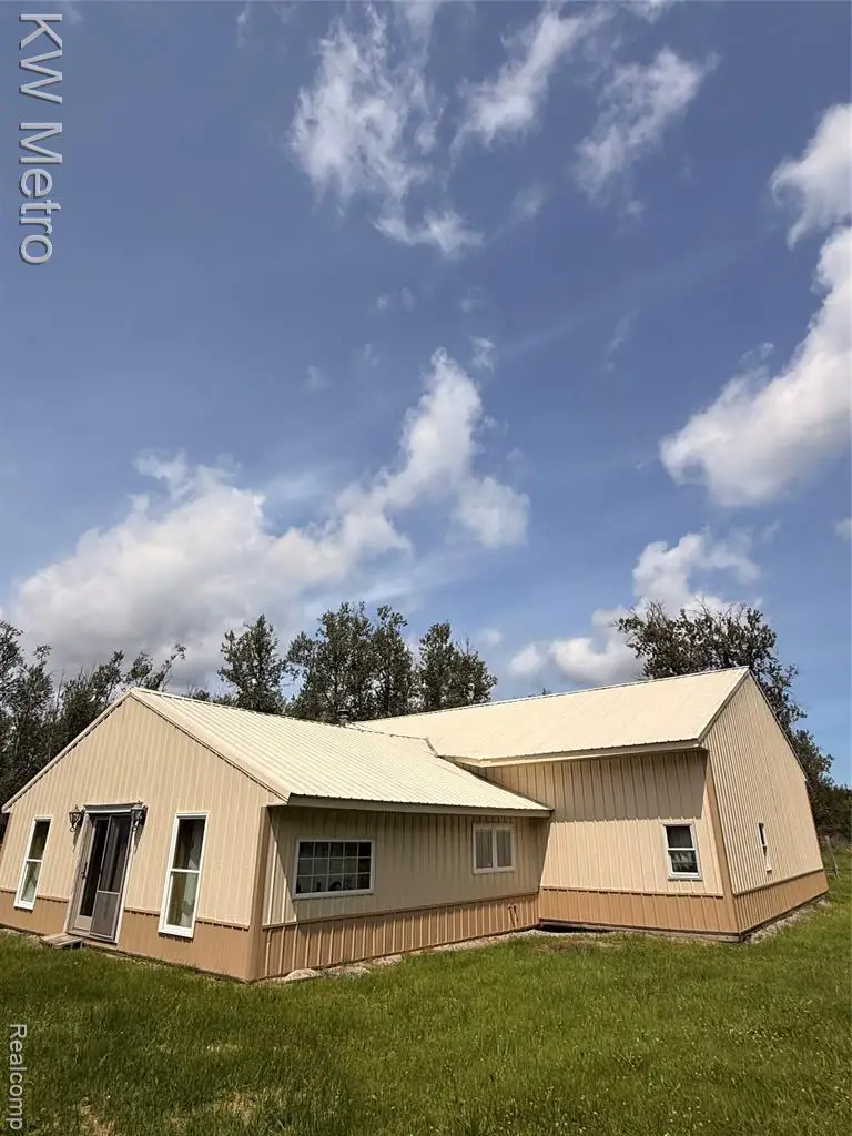 5749 Schultz, Indian River, MI 49749 - #3