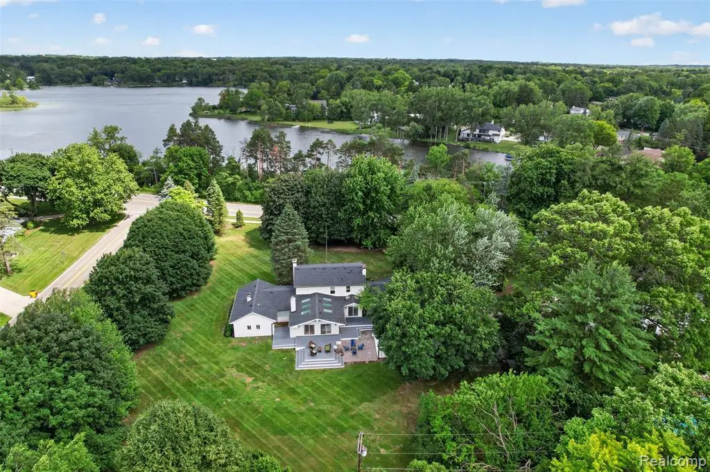 3885 Quarton, Bloomfield Hills, MI 48302 - #1