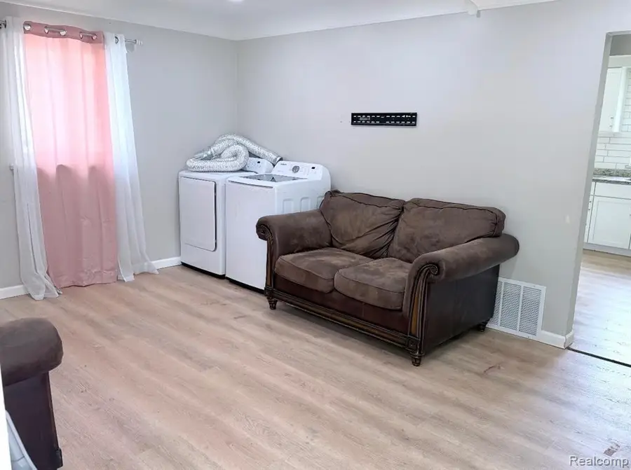 5322 Winthrop, Flint, MI 48505 - #3