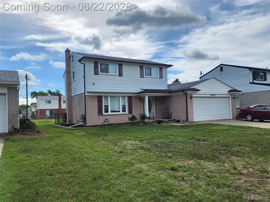 27336 Pierce, Southfield, MI 48076 - #2